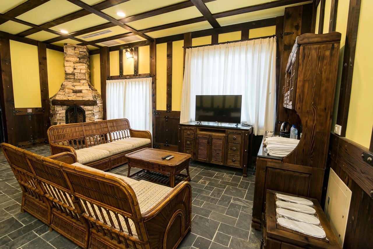 Vanse B&B Женай Екстер'єр фото